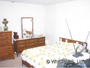 33 Knoll Ridge Drive Asheville NC 28804