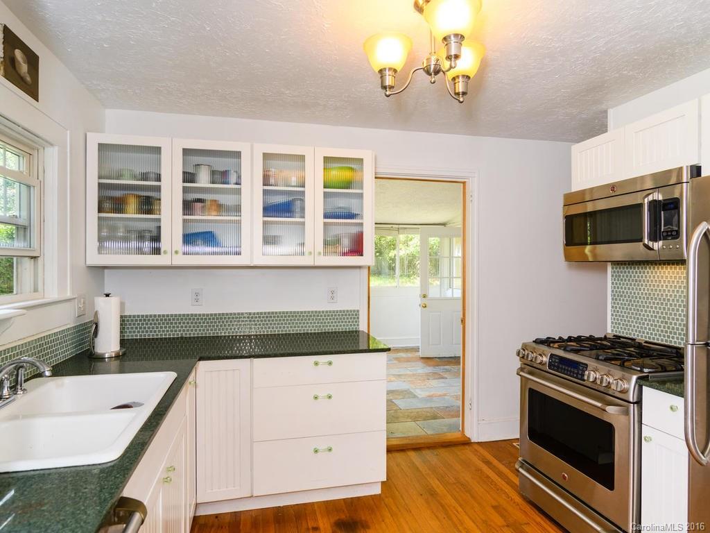 11 Killian Road Asheville NC 28804