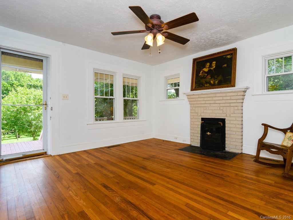 11 Killian Road Asheville NC 28804