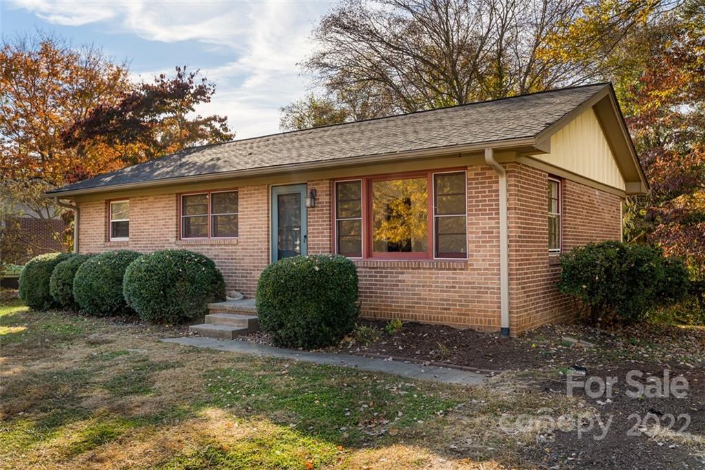 23 Birchwood Lane Asheville NC 28805