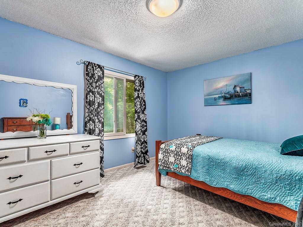 105 Russet Lane Asheville NC 28803