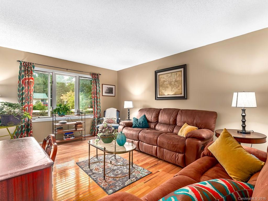 105 Russet Lane Asheville NC 28803