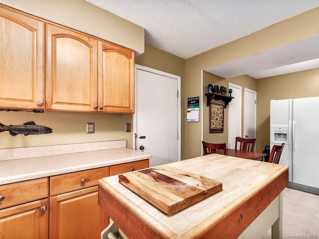 105 Russet Lane Asheville NC 28803