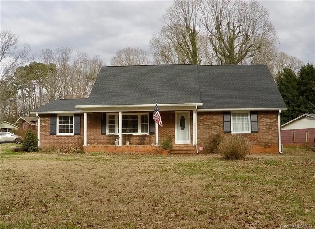 2008 Colonial Lane Hickory NC 28601
