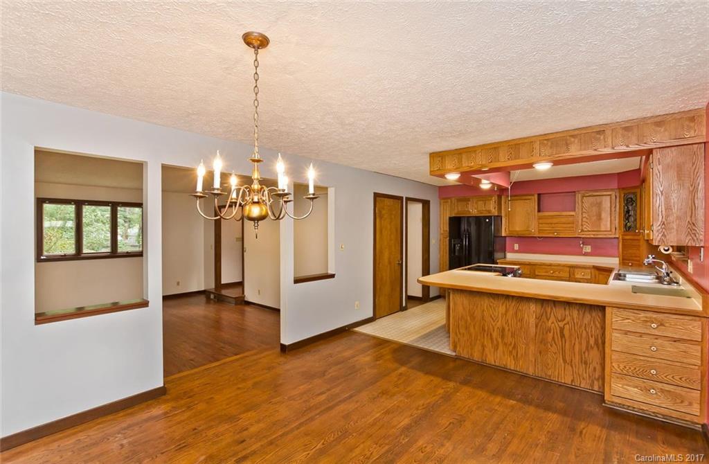 3 Woodland Road W Asheville NC 28806