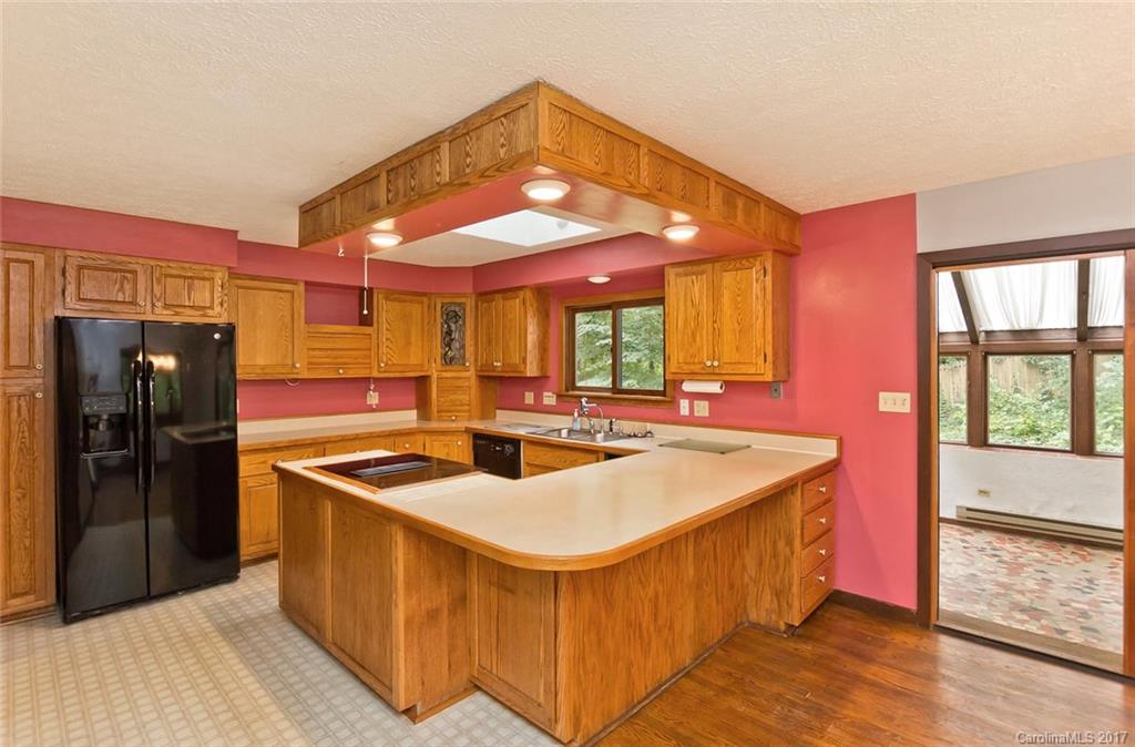 3 Woodland Road W Asheville NC 28806