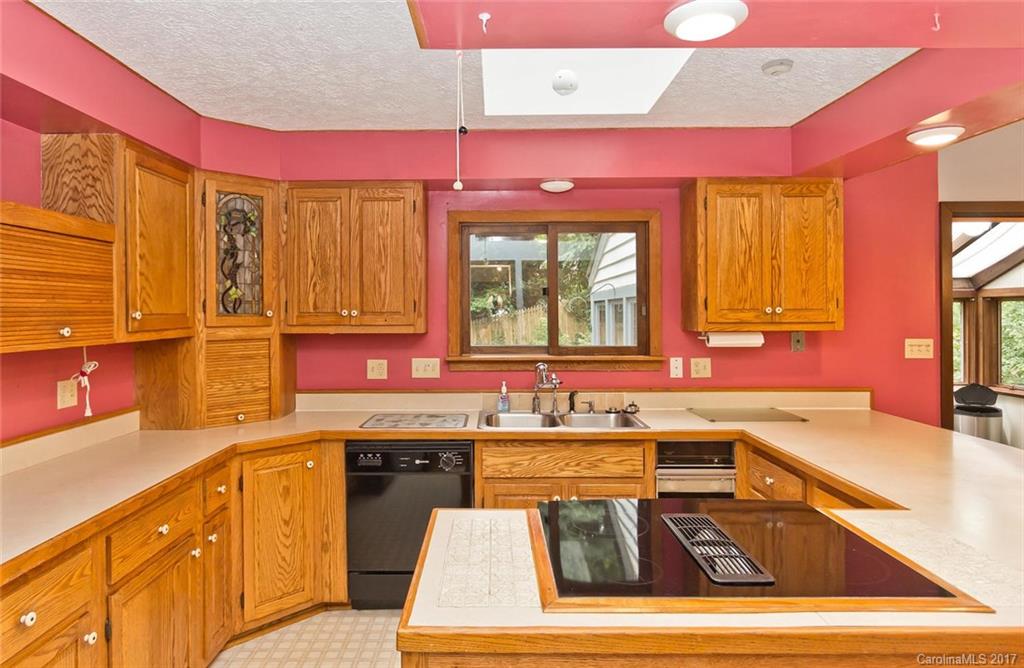 3 Woodland Road W Asheville NC 28806