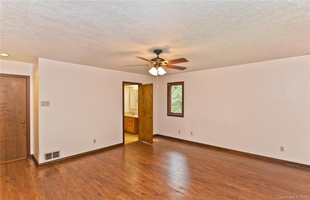 3 Woodland Road W Asheville NC 28806