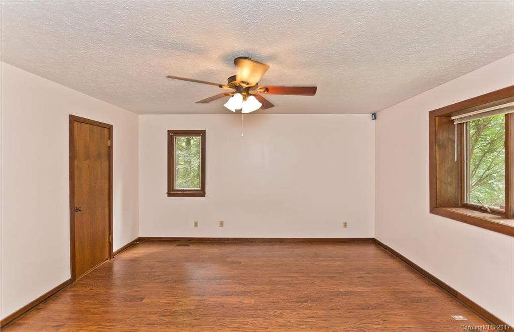 3 Woodland Road W Asheville NC 28806
