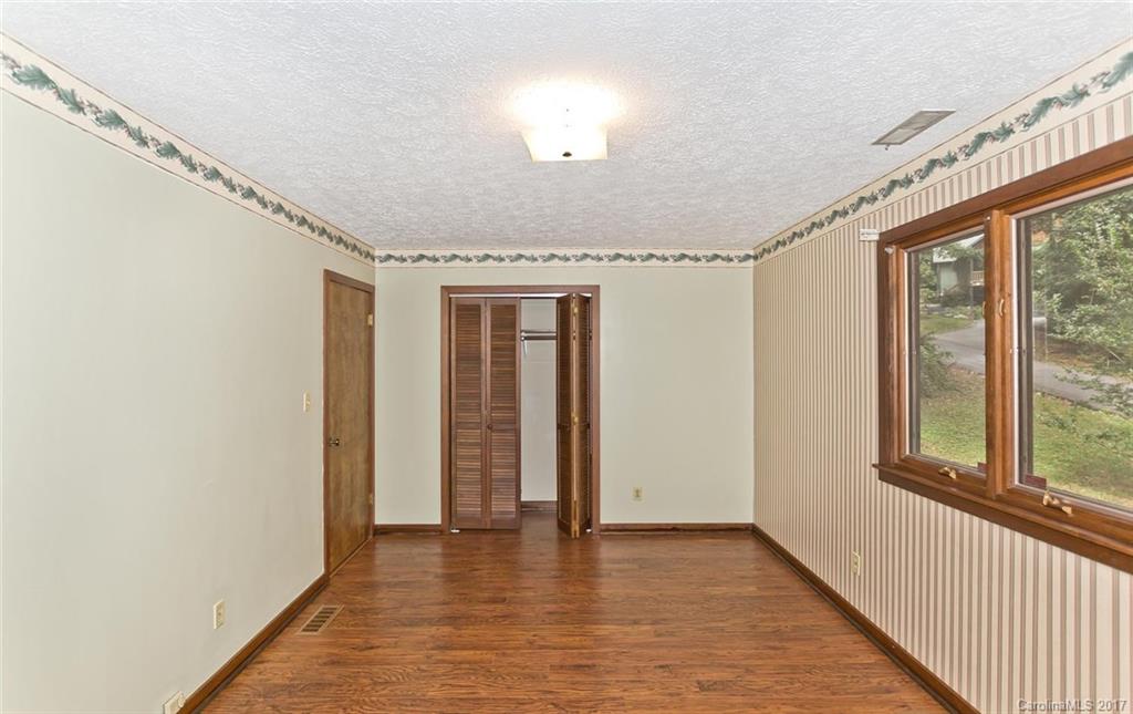 3 Woodland Road W Asheville NC 28806
