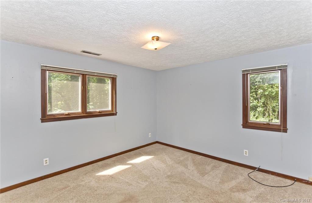 3 Woodland Road W Asheville NC 28806