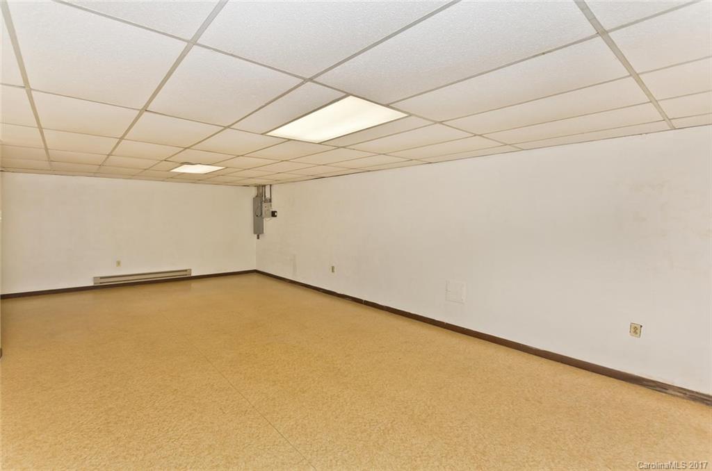 3 Woodland Road W Asheville NC 28806