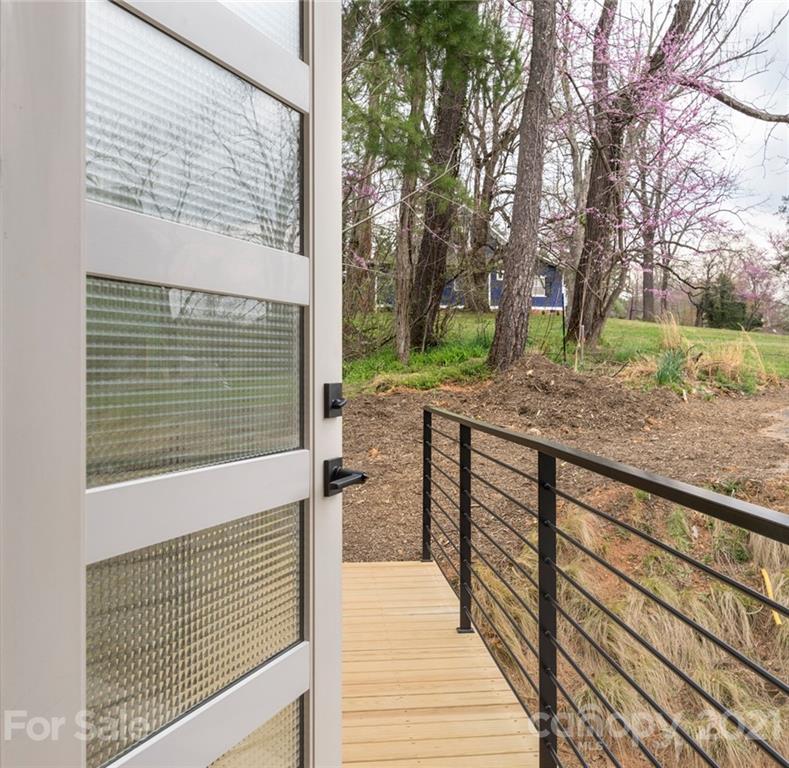 84 Malvern Walk Asheville NC 28806