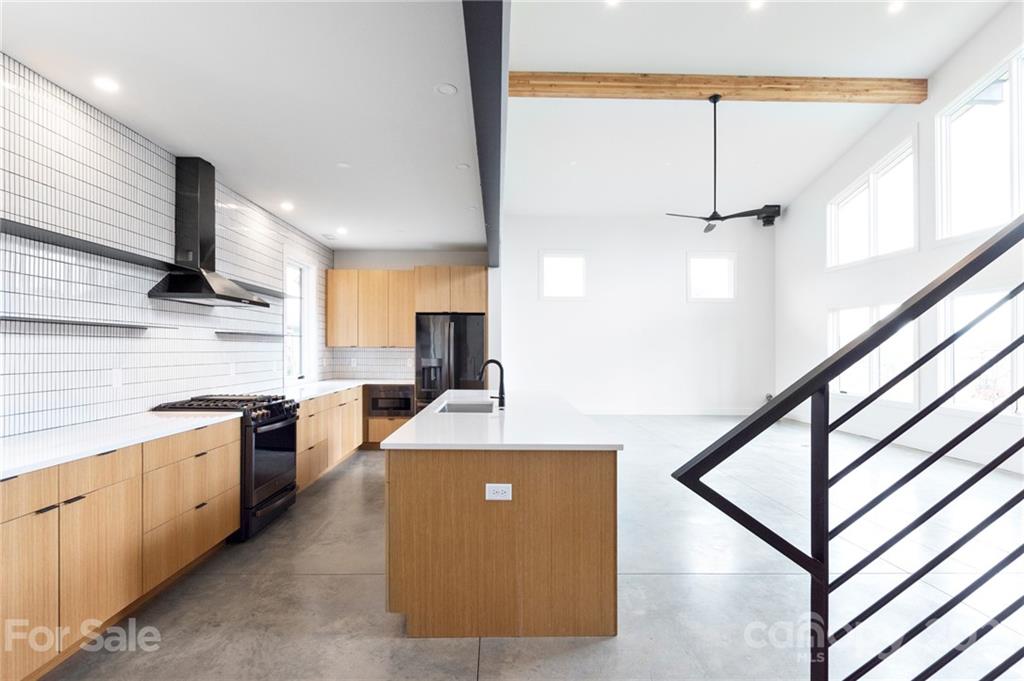 84 Malvern Walk Asheville NC 28806