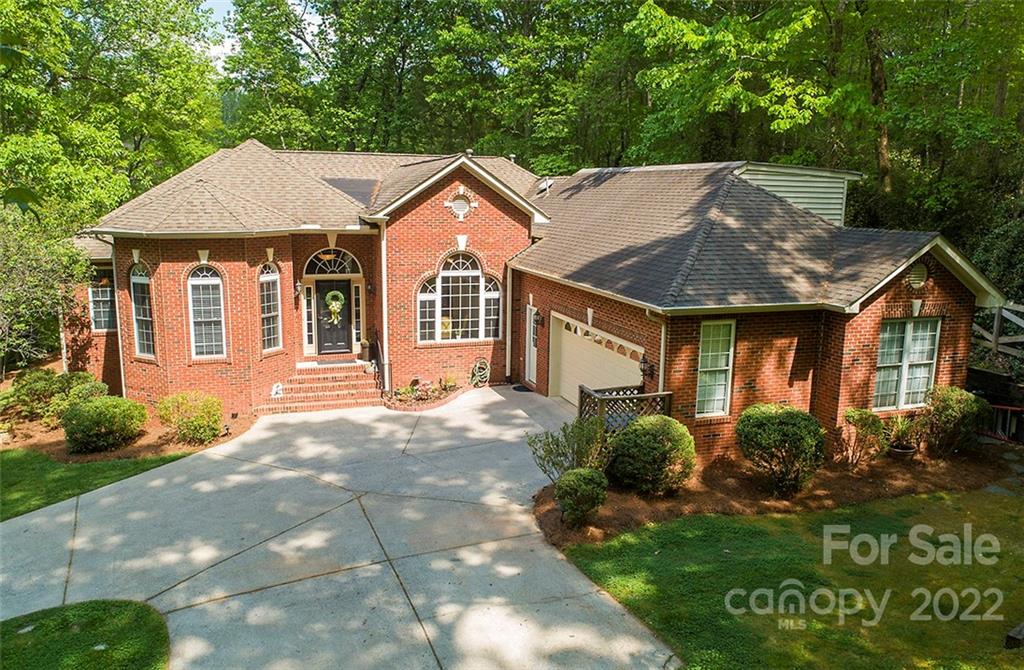 3917 Lakeside Drive Charlotte NC 28270