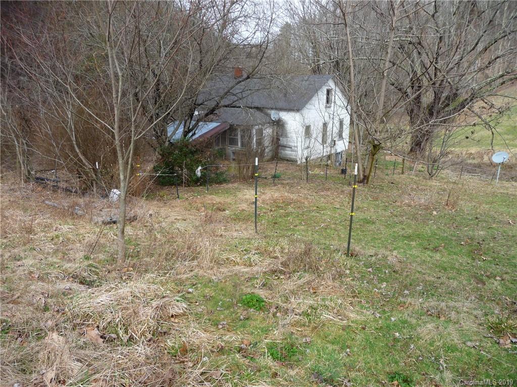 1272 North Fork Road Marshall NC 28753