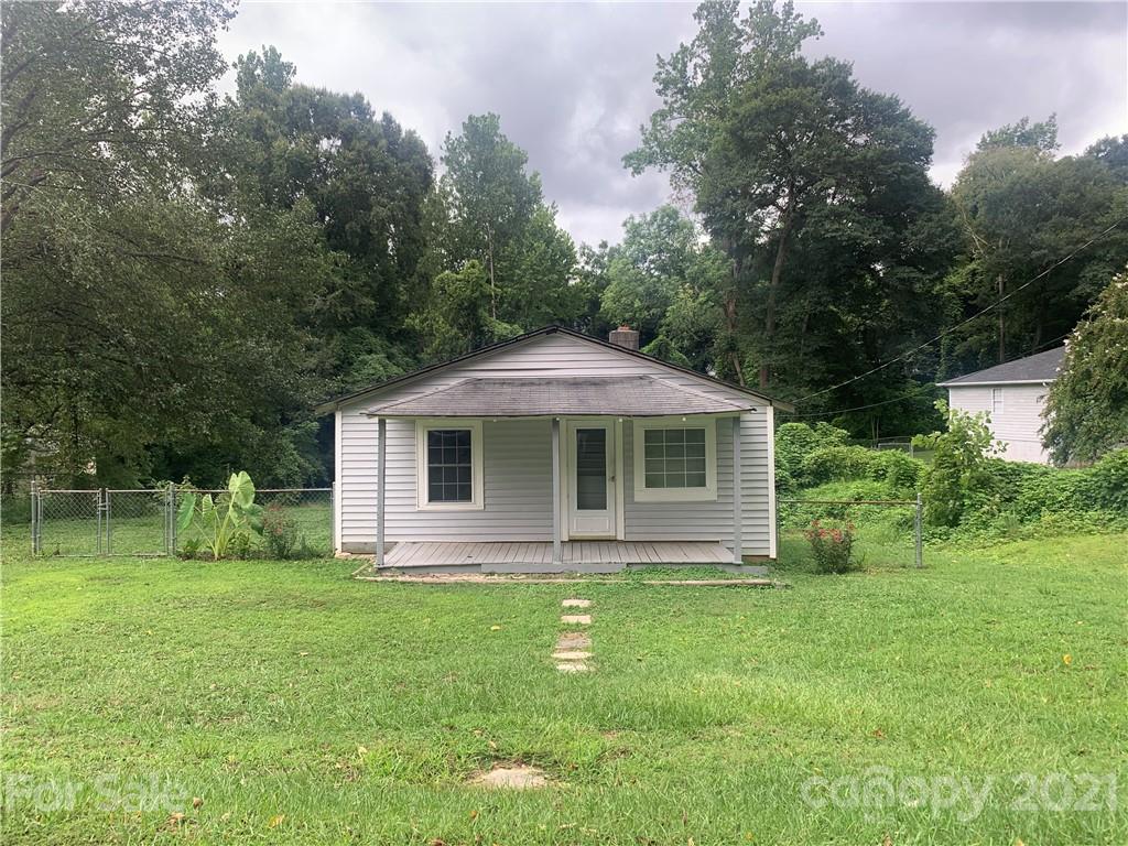 203 Mauney Street Mount Holly NC 28120