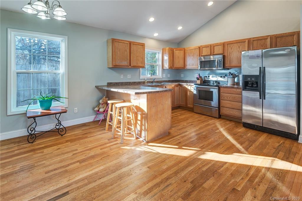 106 Smith Graveyard Road Asheville NC 28806