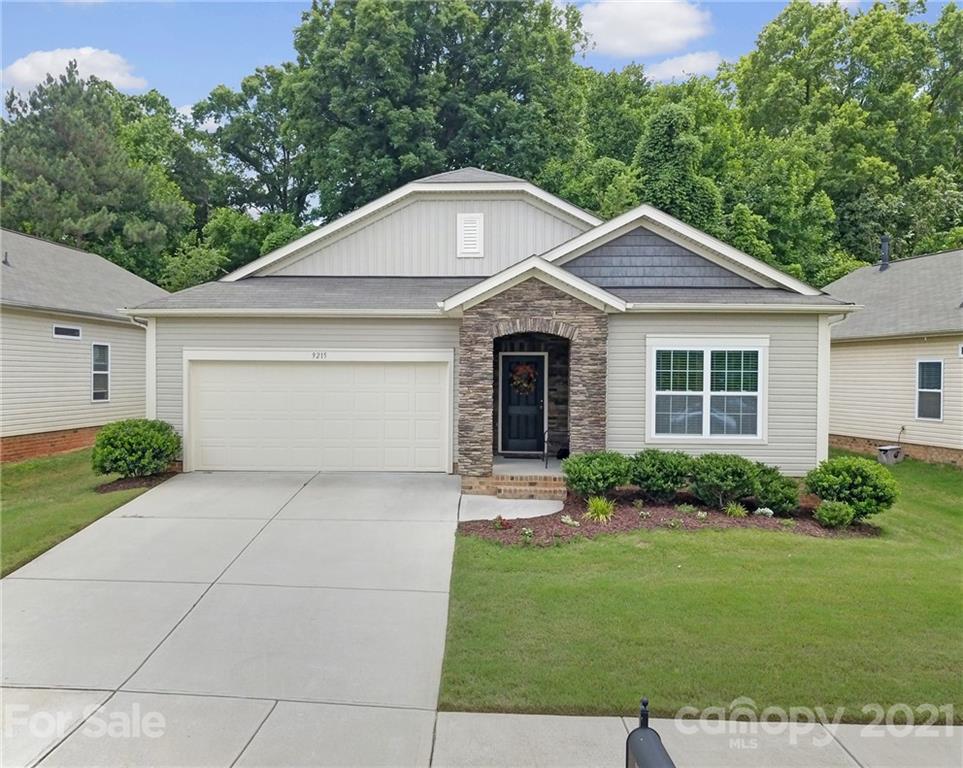 9215 Aubrac Lane Charlotte NC 28213