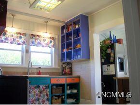 10 Brown Street Weaverville NC 28787