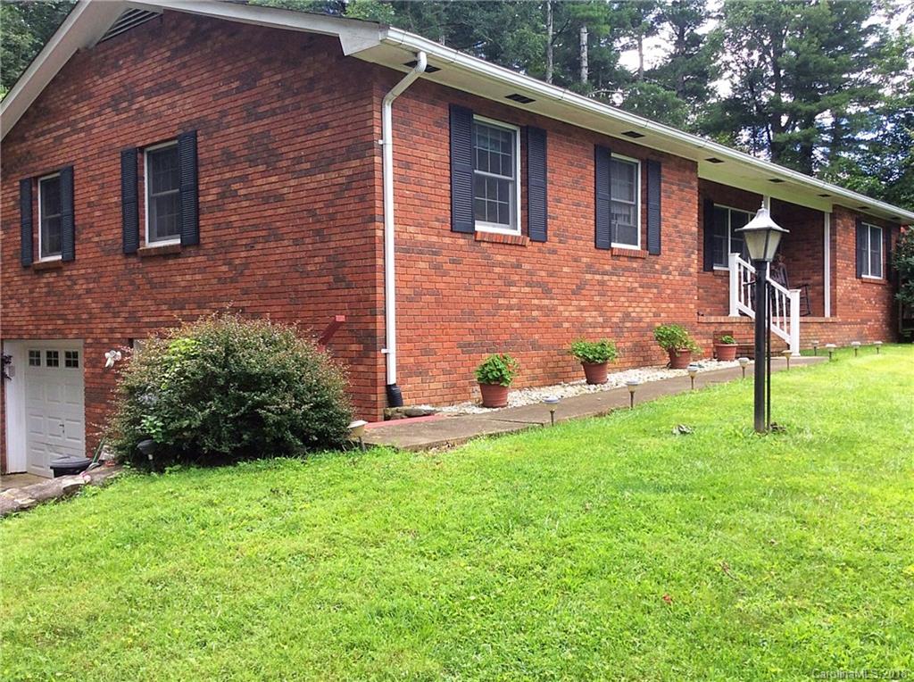 30 Hermitage Lane Weaverville NC 28787