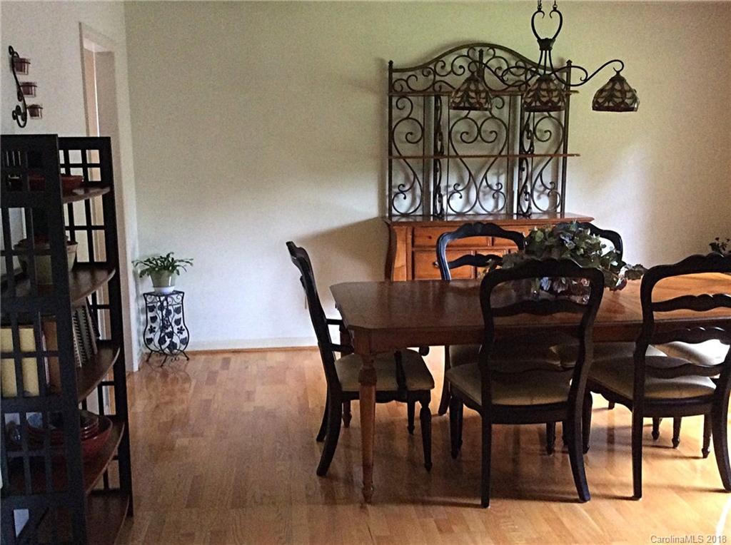30 Hermitage Lane Weaverville NC 28787