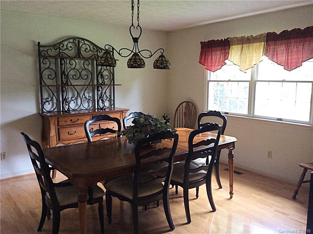 30 Hermitage Lane Weaverville NC 28787