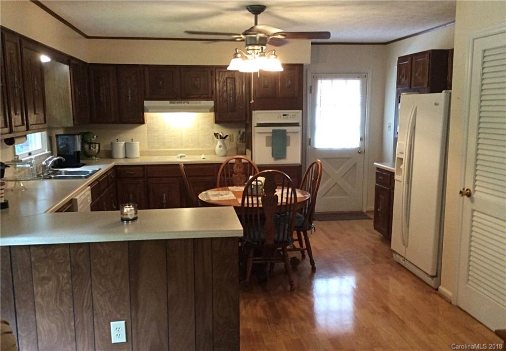 30 Hermitage Lane Weaverville NC 28787