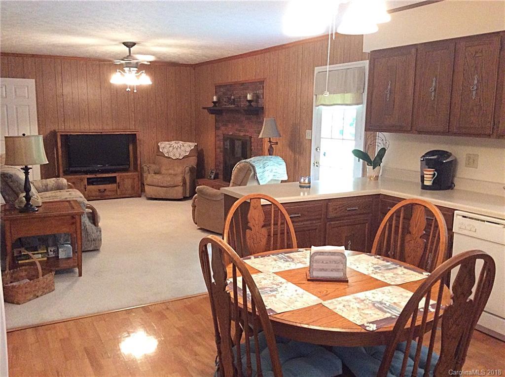 30 Hermitage Lane Weaverville NC 28787