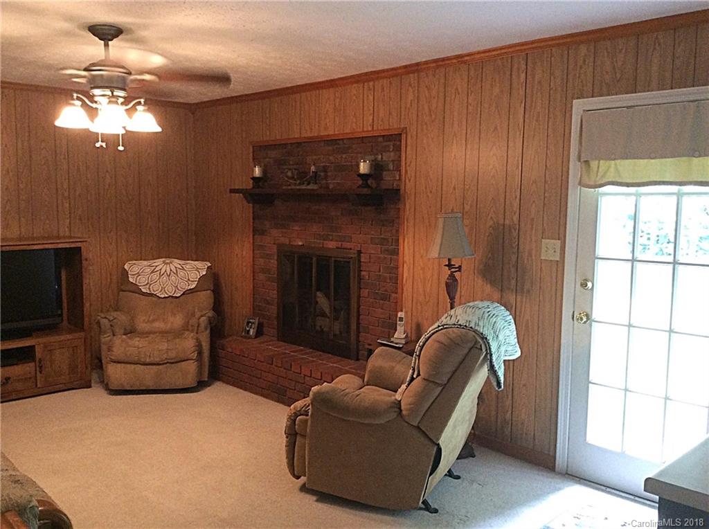 30 Hermitage Lane Weaverville NC 28787