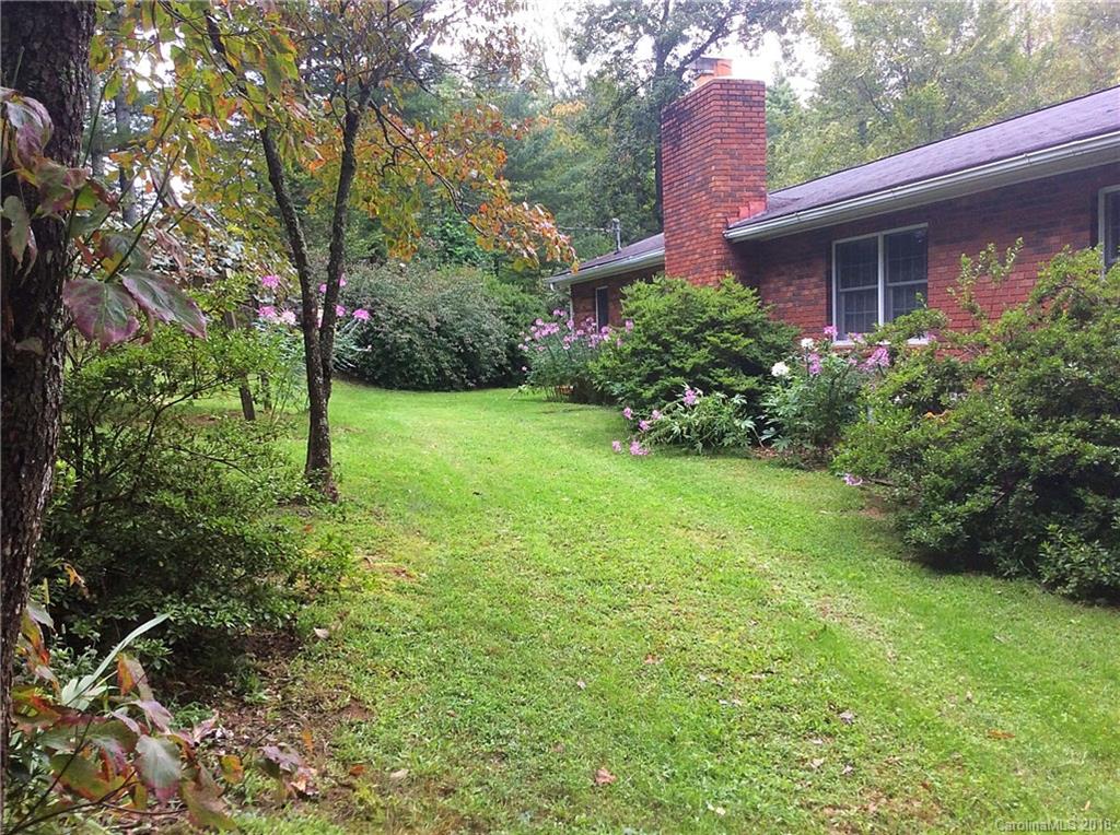 30 Hermitage Lane Weaverville NC 28787