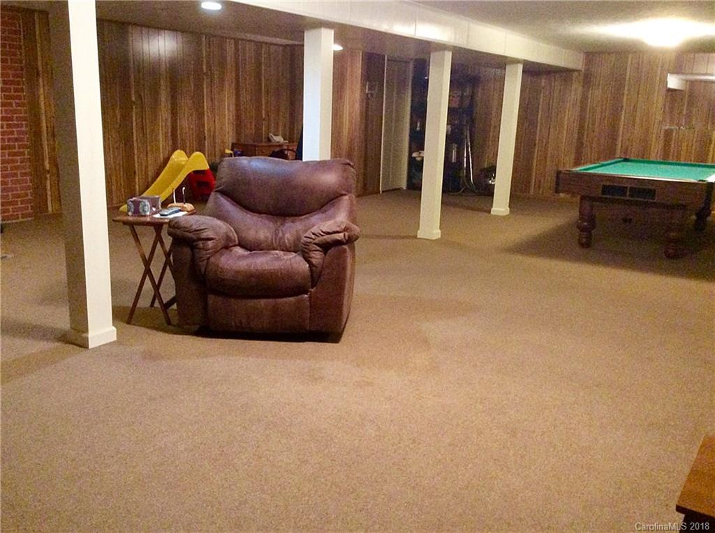 30 Hermitage Lane Weaverville NC 28787