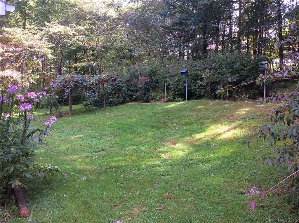 30 Hermitage Lane Weaverville NC 28787