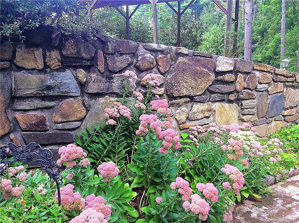30 Hermitage Lane Weaverville NC 28787