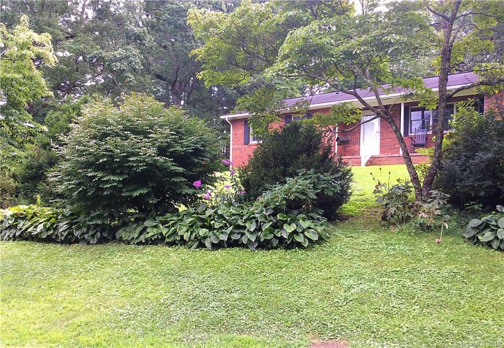 30 Hermitage Lane Weaverville NC 28787
