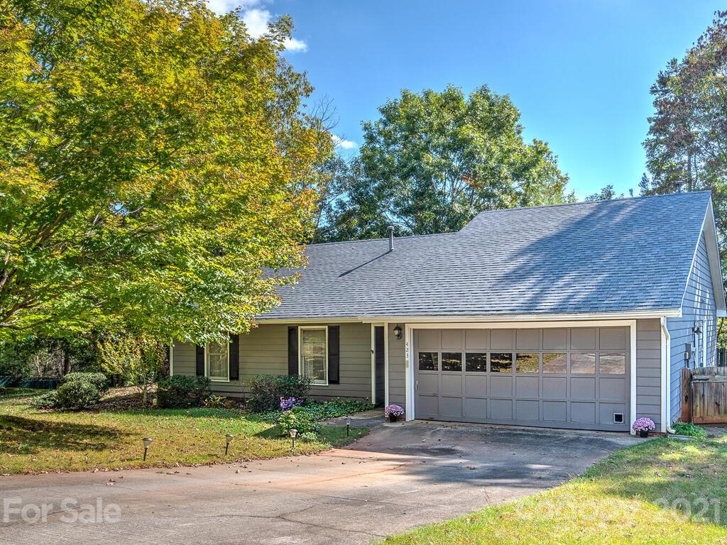 423 Creekside Drive Asheville NC 28804