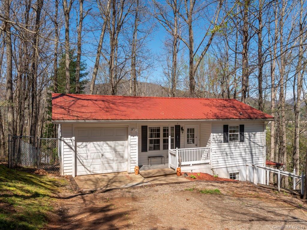 90 Taylor Avenue Waynesville NC 28786