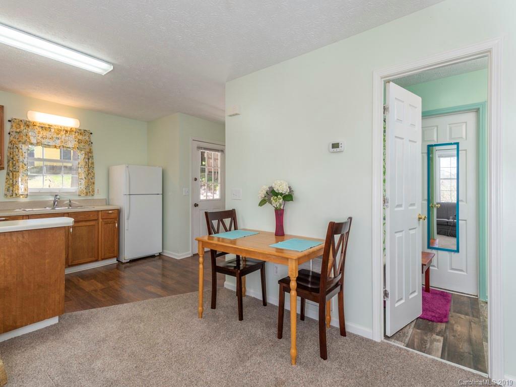90 Taylor Avenue Waynesville NC 28786