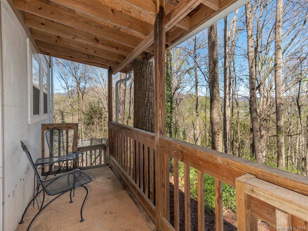 90 Taylor Avenue Waynesville NC 28786