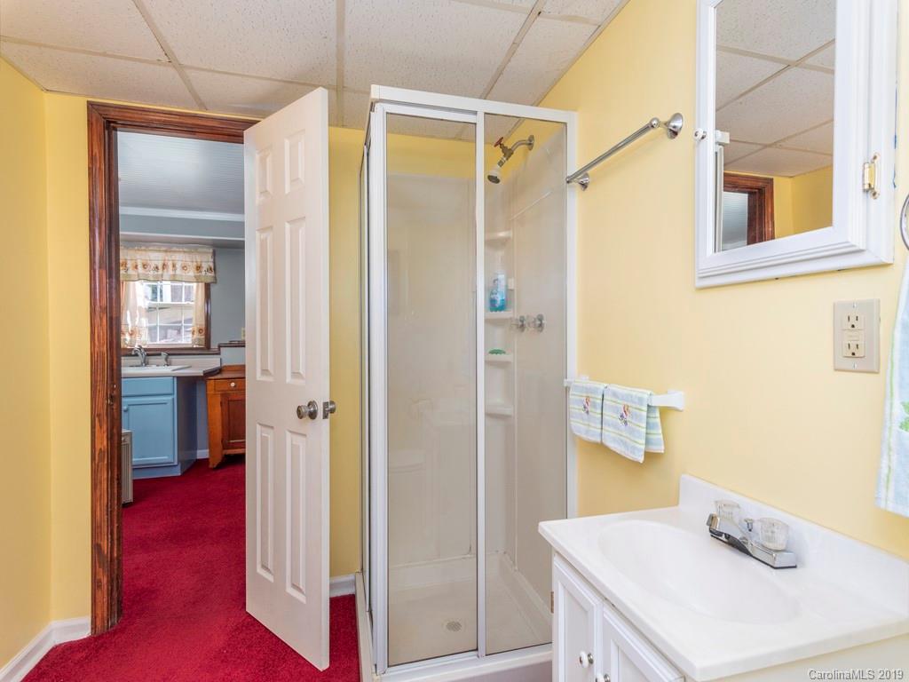 90 Taylor Avenue Waynesville NC 28786