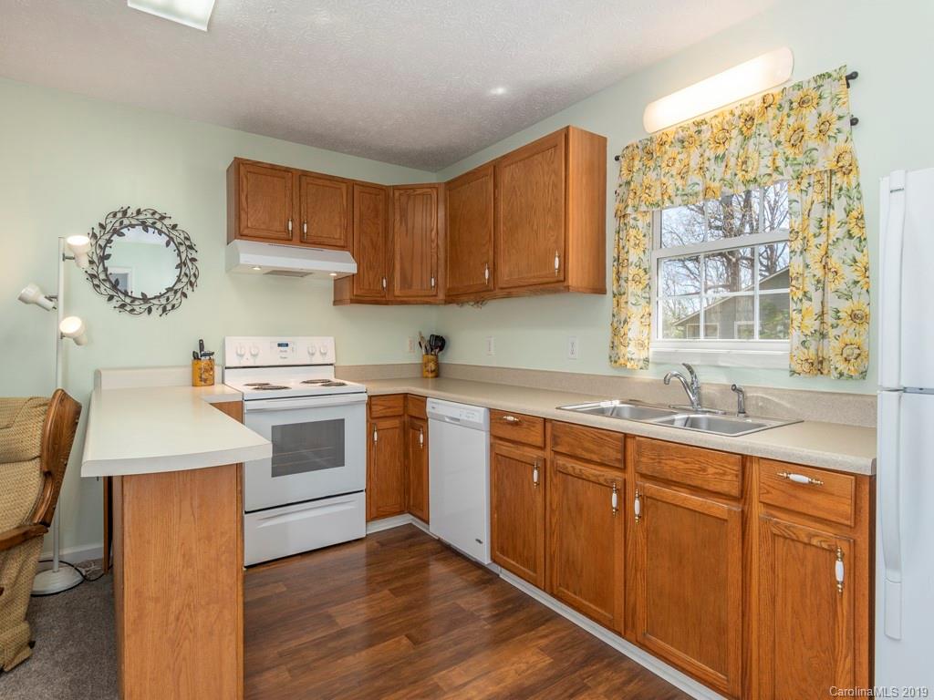 90 Taylor Avenue Waynesville NC 28786