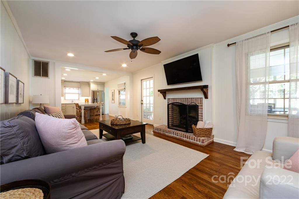 6810 Rosemary Lane Charlotte NC 28210