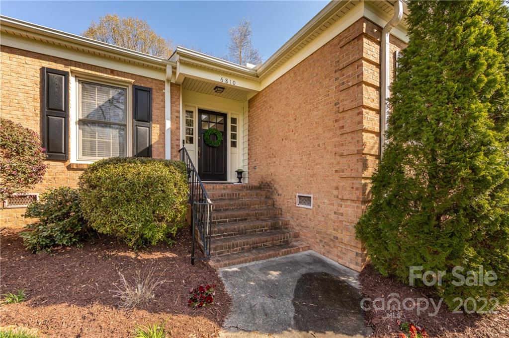 6810 Rosemary Lane Charlotte NC 28210