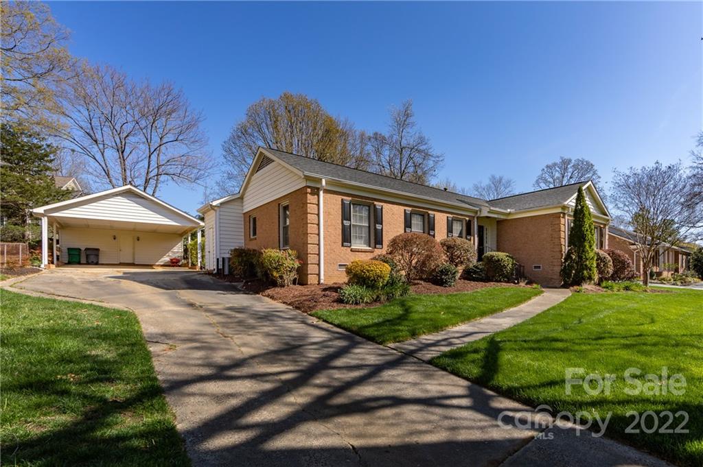 6810 Rosemary Lane Charlotte NC 28210