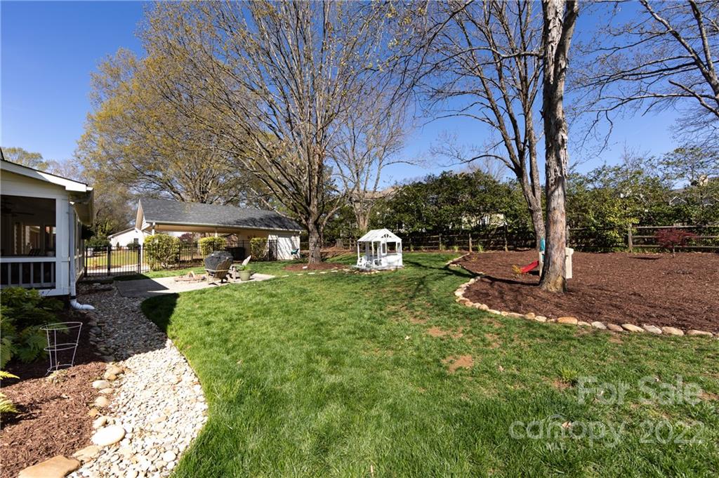 6810 Rosemary Lane Charlotte NC 28210