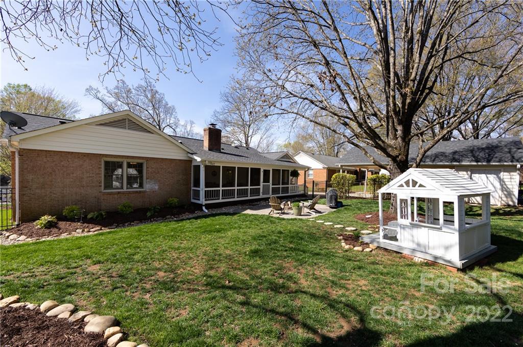 6810 Rosemary Lane Charlotte NC 28210