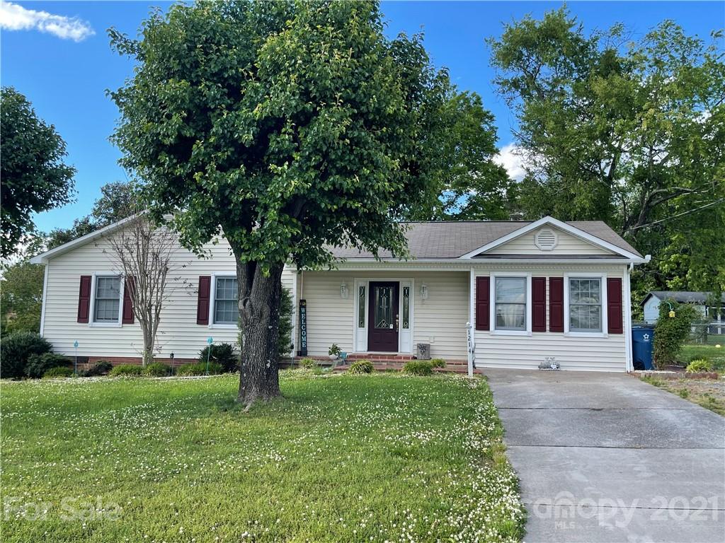 1214 Misty Morn Drive Lenoir NC 28645