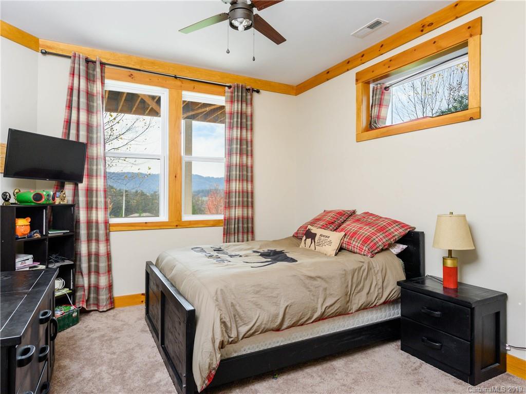 89 Governor Thomson Terrace Weaverville NC 28787