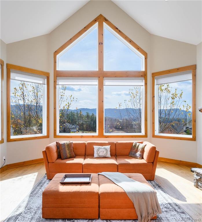 89 Governor Thomson Terrace Weaverville NC 28787