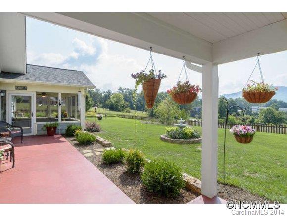 28 Penley Park Drive Weaverville NC 28787